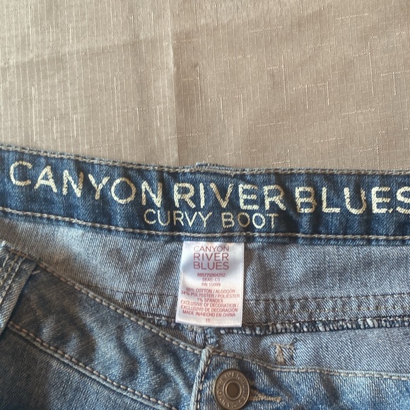 Blue jeans - Picture 5 of 6